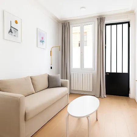 Practical Studio, Montparnasse * פריז